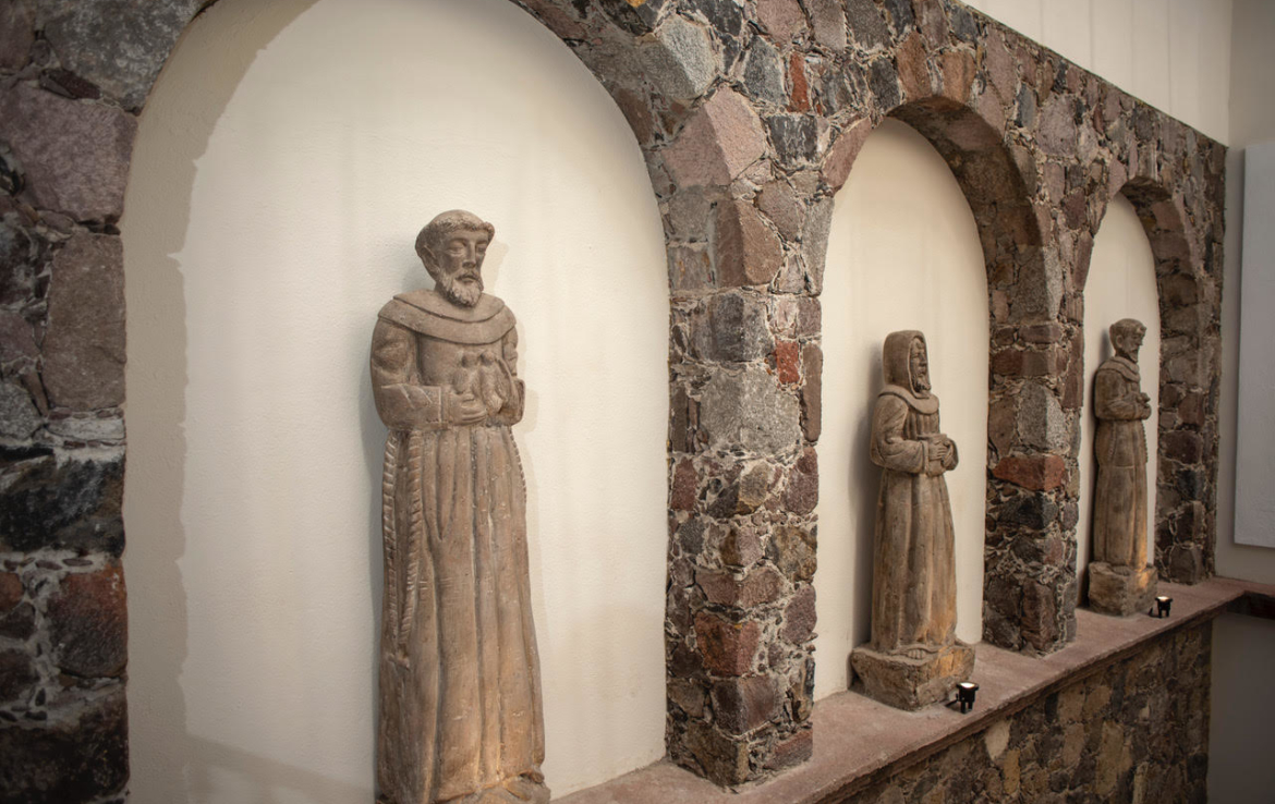 CDR CHRISTIE'S SAN MIGUEL CASA TRES MONJES